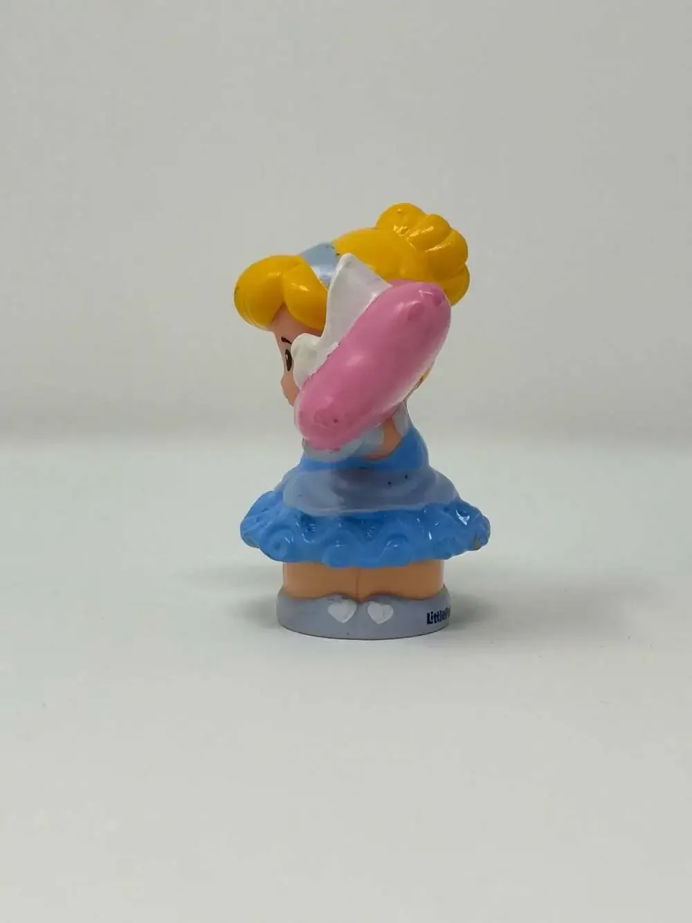 Fisher-Price Little People Disney Princess Cinderella Figure with Slipper drl52